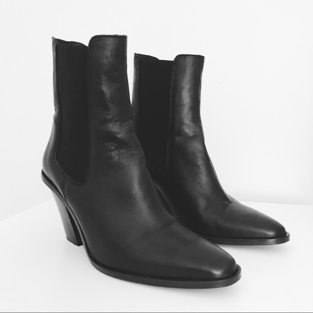 TopShop Morty Chelsea Boot Black Leather